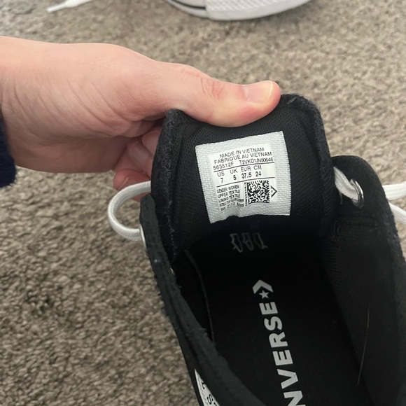 Black women’s converse - Picture 3 of 3